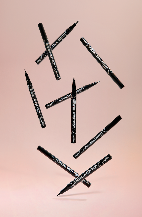Black Brush Tip Waterproof Eyeliner