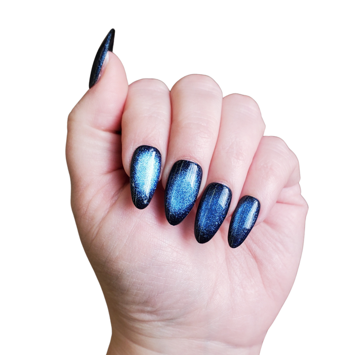 Blue Velvet Cat Eye Glitter Winter Press-On Nails