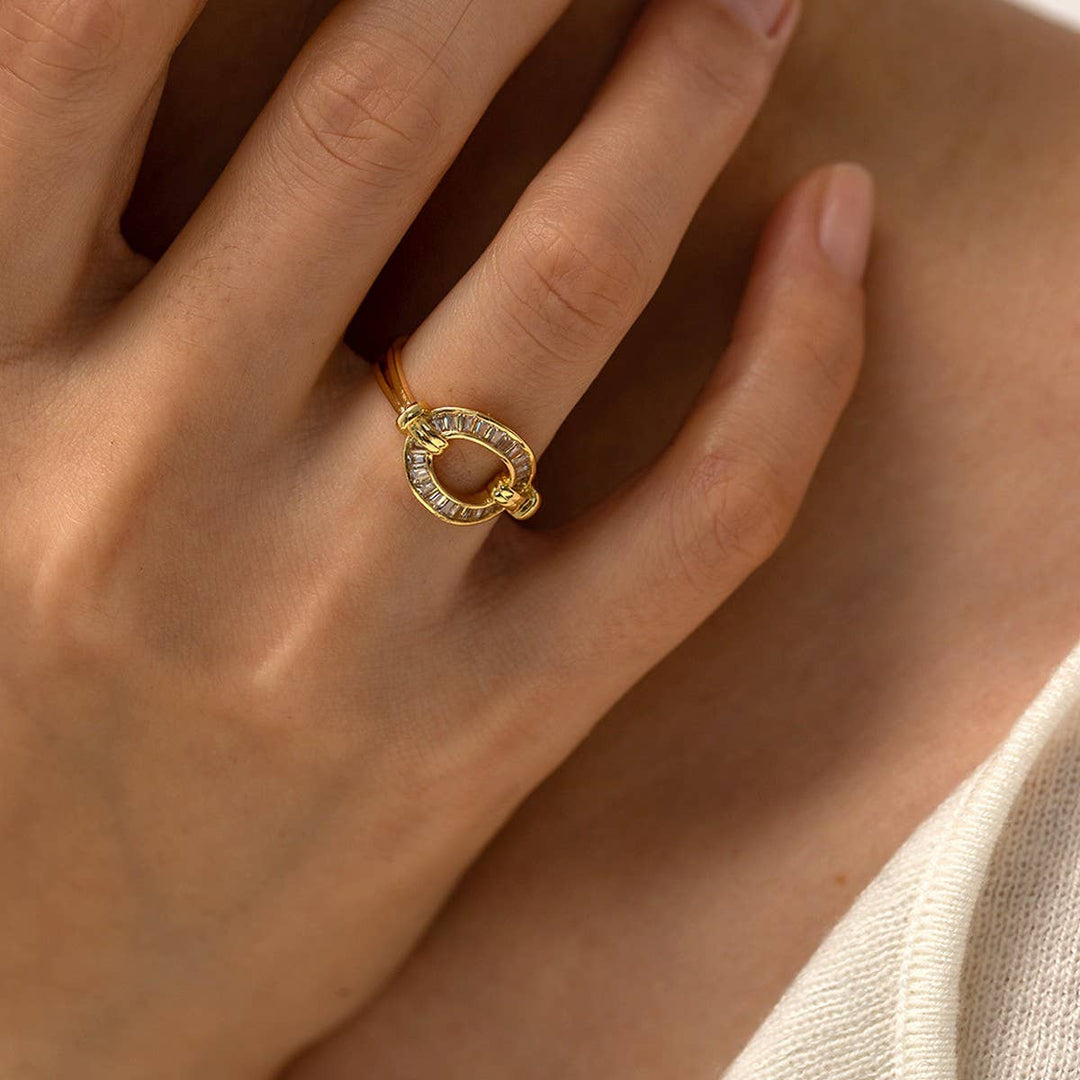 Baguette Circle Open Gold Ring